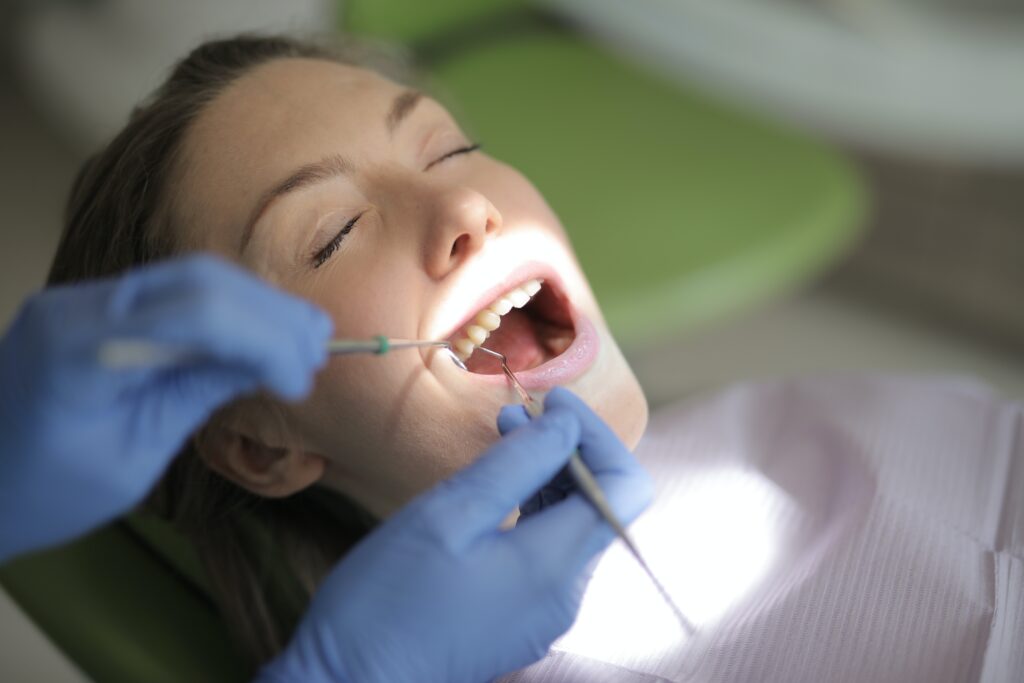 Dentist-Between-Checkups
